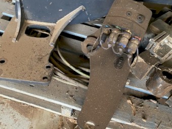 Burder Australia Loader