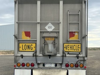 2001 Barry Stoodley B Double Tippers