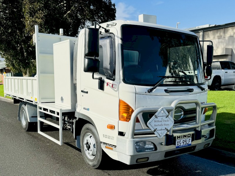 HINO FC 500! 2016! 3WAY TIPPER! ROADWORTHY DONE!