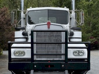 1975 Kenworth W924 S2 Prime Mover