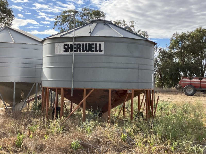 Sherwell 28T field bin