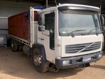 2003 Volvo FL 250 Tipper Tray Truck
