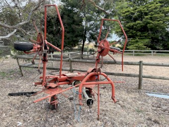 Kuhn GF 5001MH. Digidrive. Tedder rake.
