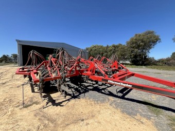 8m Horwood Bagshaw with Simplicity Cart