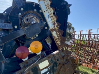 25ft Macdon PTO windrower