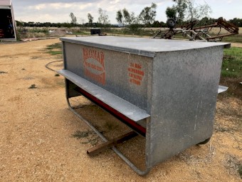 bromar 24 bag sheep feeder 