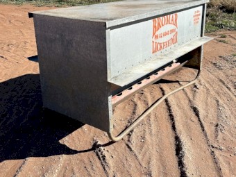 Bromar Lick Feeder