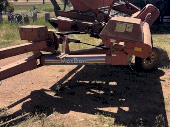 MacDon 21ft Windrower