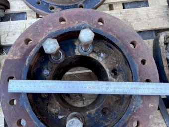 WANTED Case New Holland Massey 10 stud Wheel