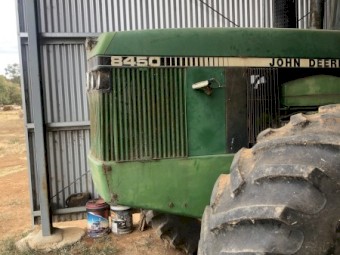John Deere 8450 Tractor
