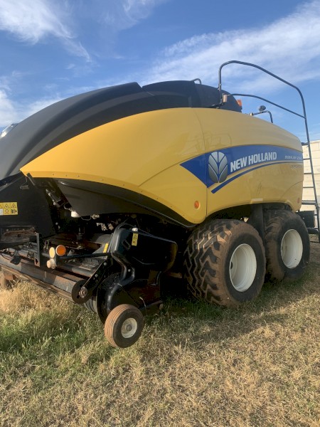 New Holland 1290 cropcutter baler