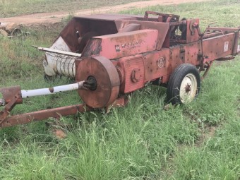 international McCormick Baler x 3