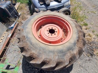 18.4 30 tyres and rims