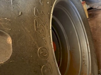 25 ton Steele steel chaser bin