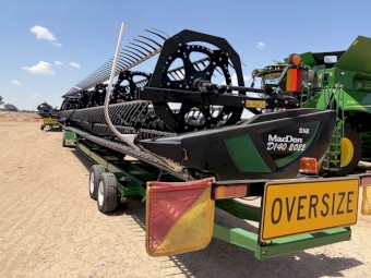 Macdon D140 Draper Front