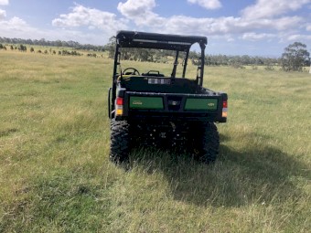John Deere 865M Gator