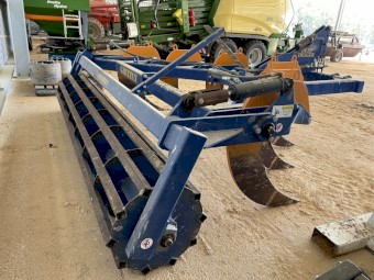 2019 Grizzly 7 Tyne Deep Ripper with Crumble Roller