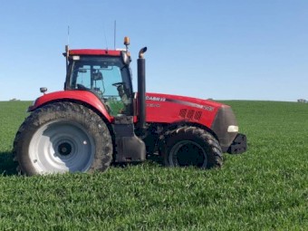 2011 Case IH Magnum 245 Tractor