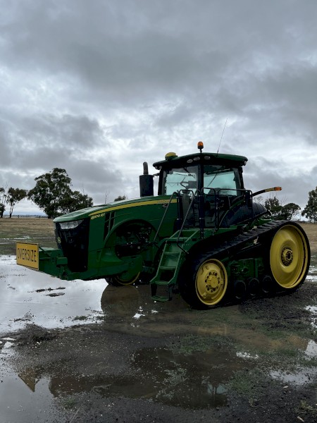 2015 John Deere 8370RT Tractor