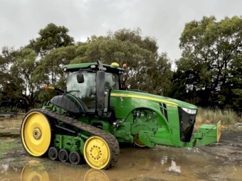 2015 John Deere 8370RT Tractor
