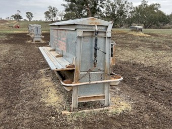 Brookfield Sheep Feeders