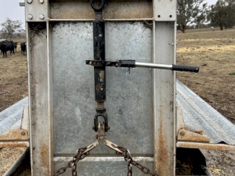 Brookfield Sheep Feeders