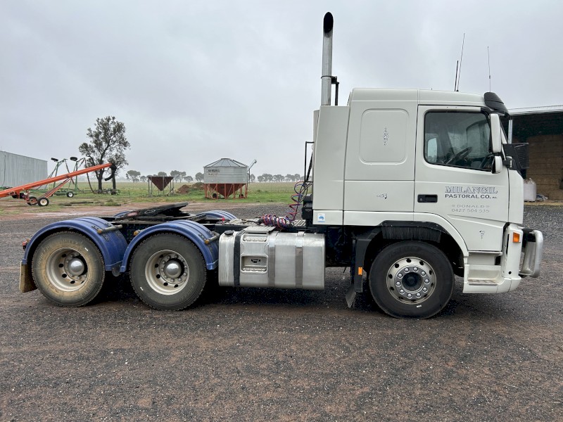 2007 Volvo FM 480 Prime Mover With Tipper Hydraulics