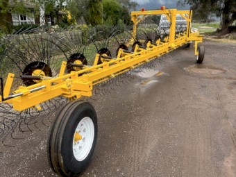 Hay rake inline Elsworth new