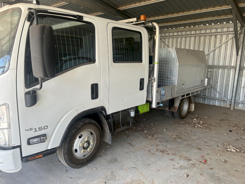 2016 Isuzu NPR 250 Dual Cab Truck with Crutching Trailer Combo