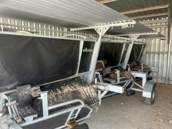 2016 Isuzu NPR 250 Dual Cab Truck with Crutching Trailer Combo