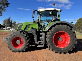 Fendt 822 Vario Tractor