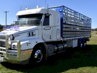 2012 Freightliner CST 112 Tabletop Truck