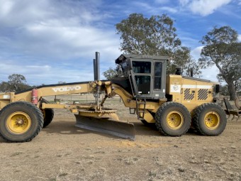 2006 Volvo 710vhp grader