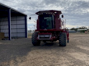 2000 Case IH 2388 Header with 36ft 1052 Draper Front