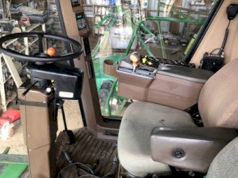 JD 9600 header with 930f