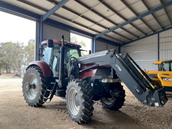 2011 Case IH 210 Puma Tractor with Howard Quicke Loader