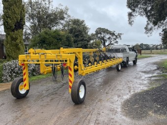 Elsworth 9 aside V Rake