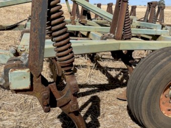 Horwood Bagshaw Chisel Plough