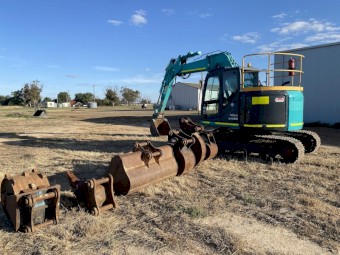 2012 13 ton Kobelco SK 135 SR Excavator