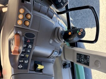 John Deere 5R125