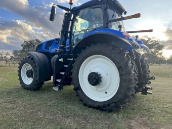 New Holland T8.320