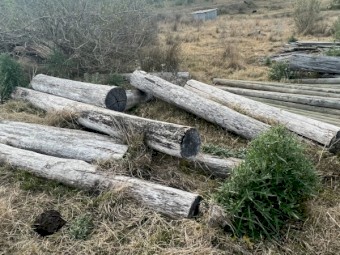 Logs, Sleepers, Wood for any/all purposes 