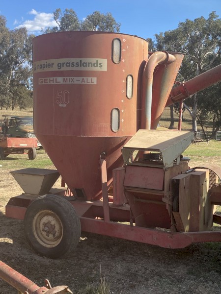 Gehl Mixall Feed Mixer