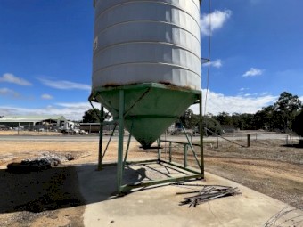 3 x Boyd Steel Fertiliser Silos