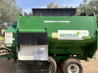 Keenan Klassik 100 mixer wagon