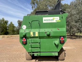Keenan Klassik 100 mixer wagon