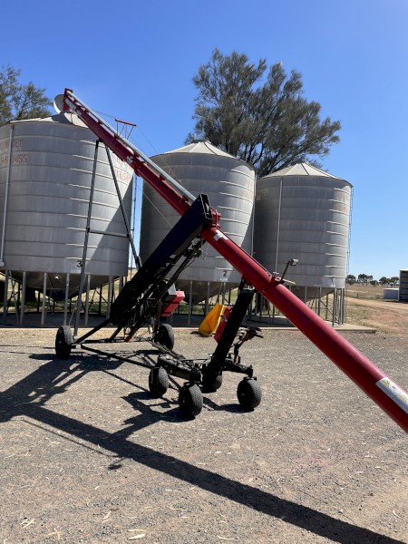 WANTED Wheatheart 10x51 Self Propelled Auger