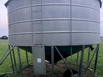 R K Macey 28t Field bin