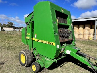 2004 John Deere 466 Silage Special Round Baler