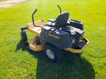 Zero turn mower 